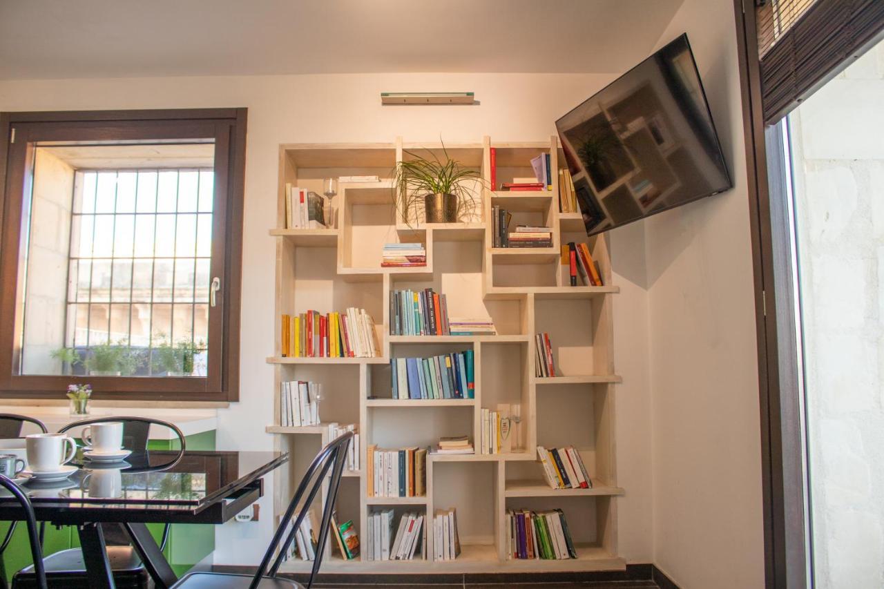 Apollo Suites Lecce Bagian luar foto