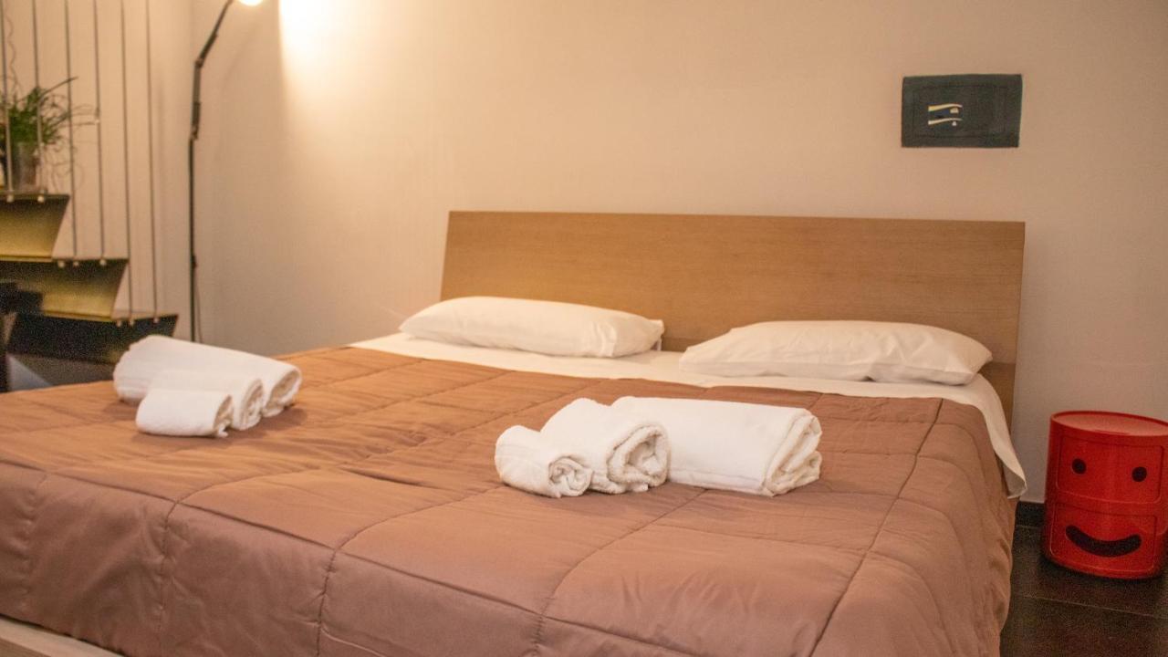 Apollo Suites Lecce Bagian luar foto