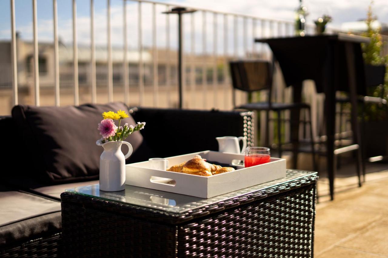 Apollo Suites Lecce Bagian luar foto