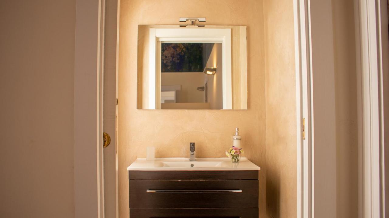 Apollo Suites Lecce Bagian luar foto