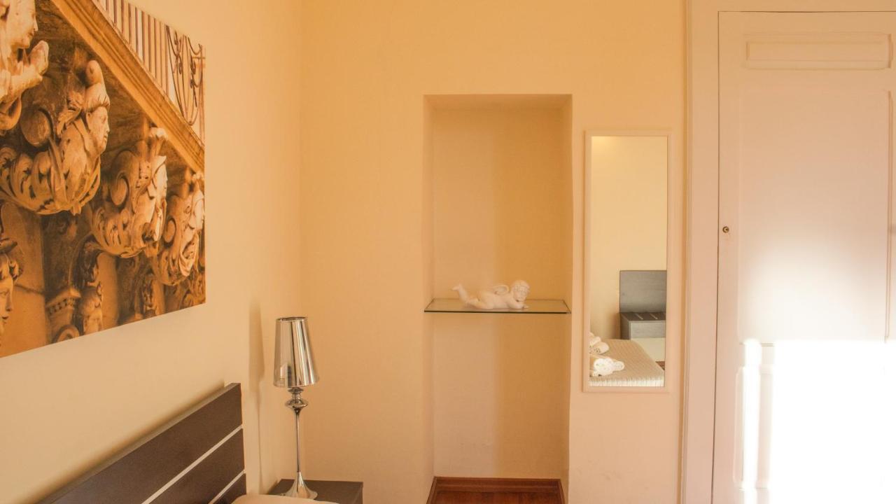 Apollo Suites Lecce Bagian luar foto
