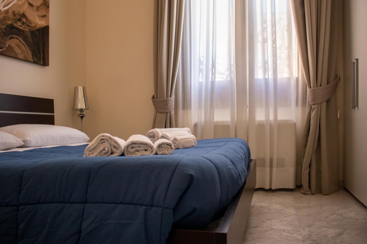 Apollo Suites Lecce Bagian luar foto