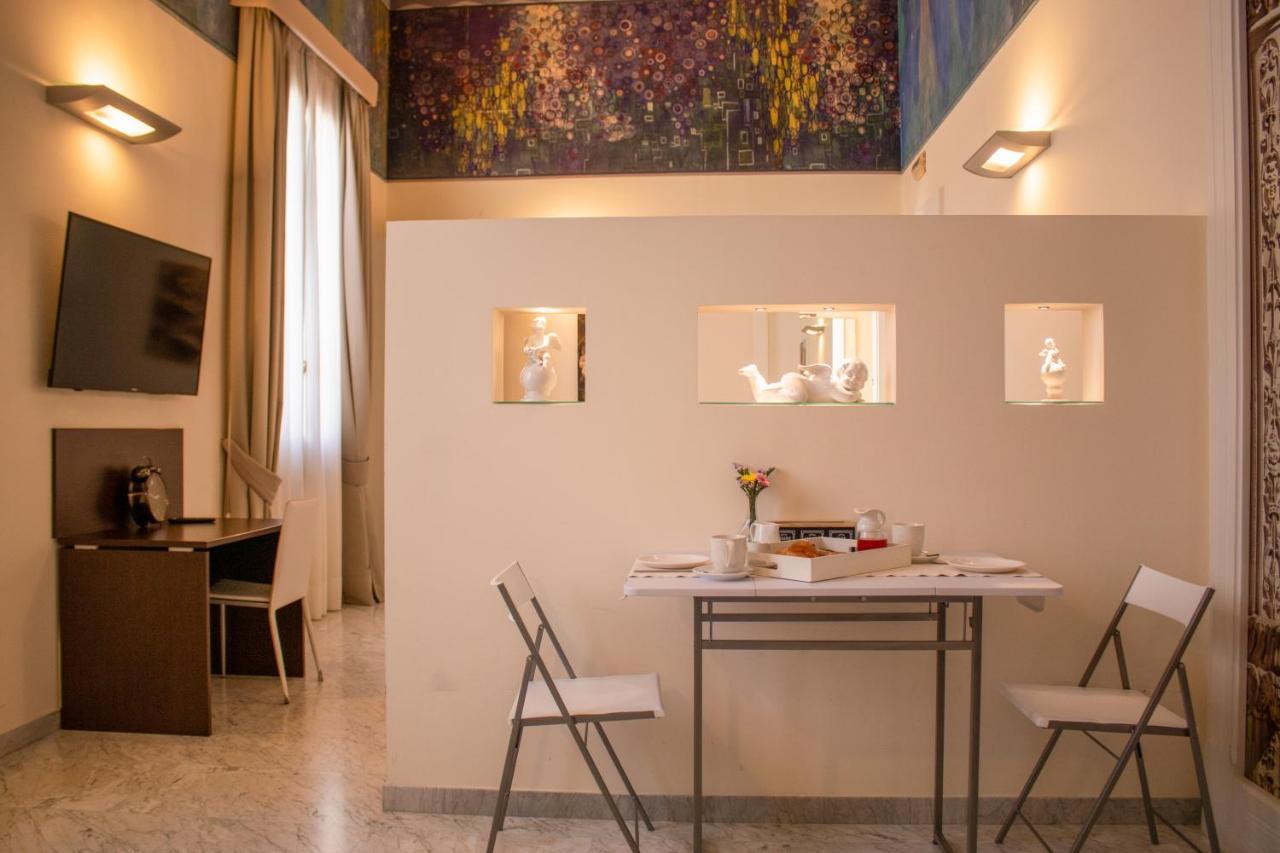 Apollo Suites Lecce Bagian luar foto