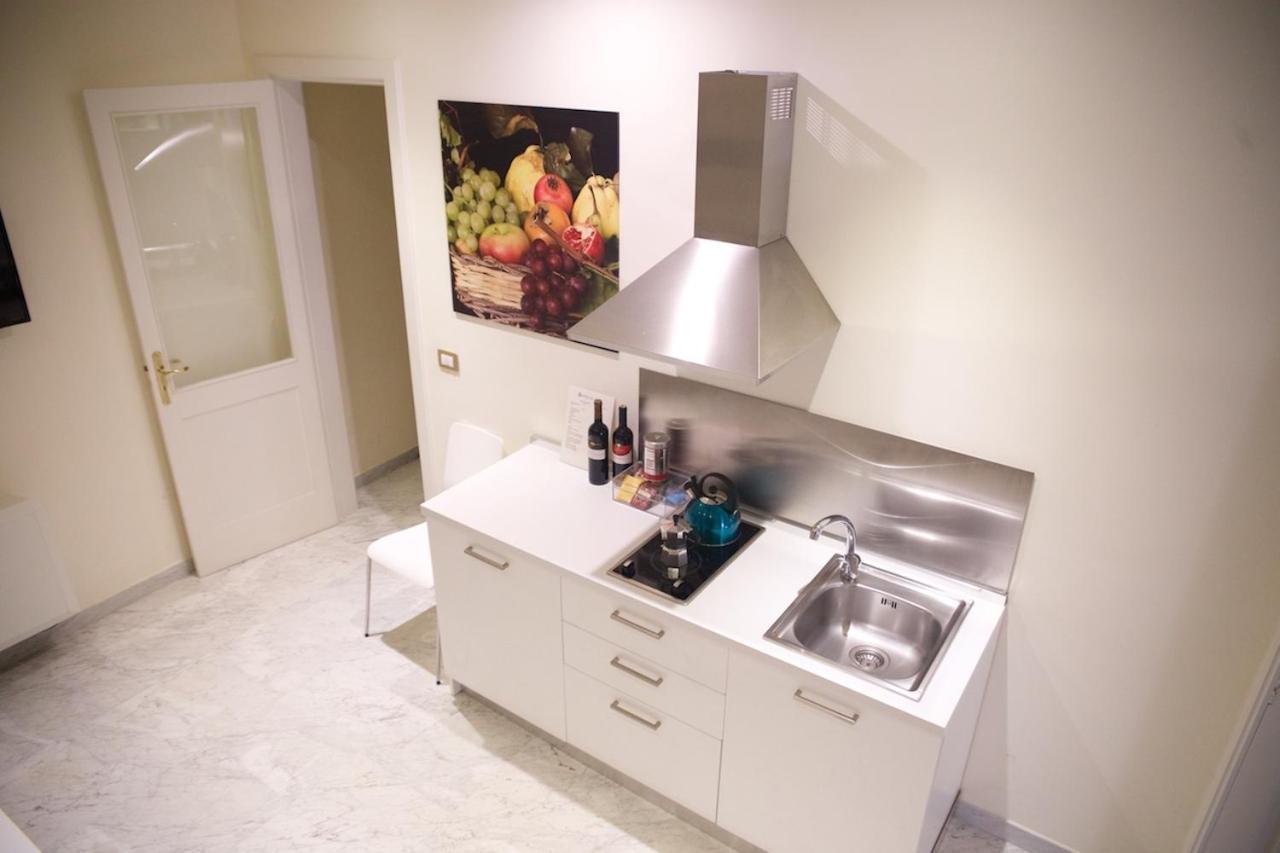 Apollo Suites Lecce Bagian luar foto