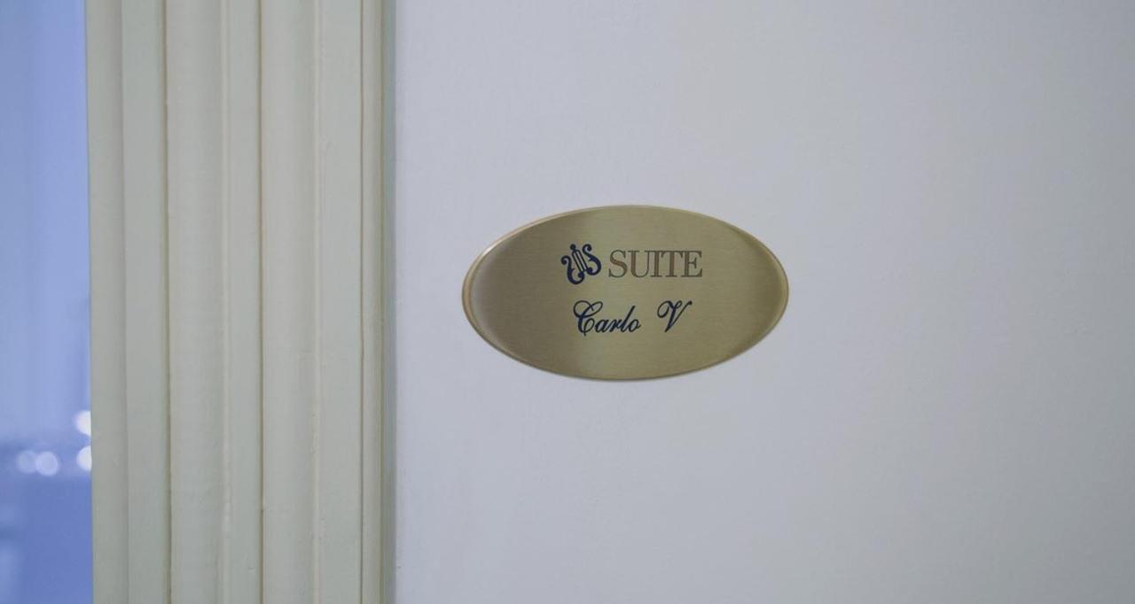 Apollo Suites Lecce Bagian luar foto