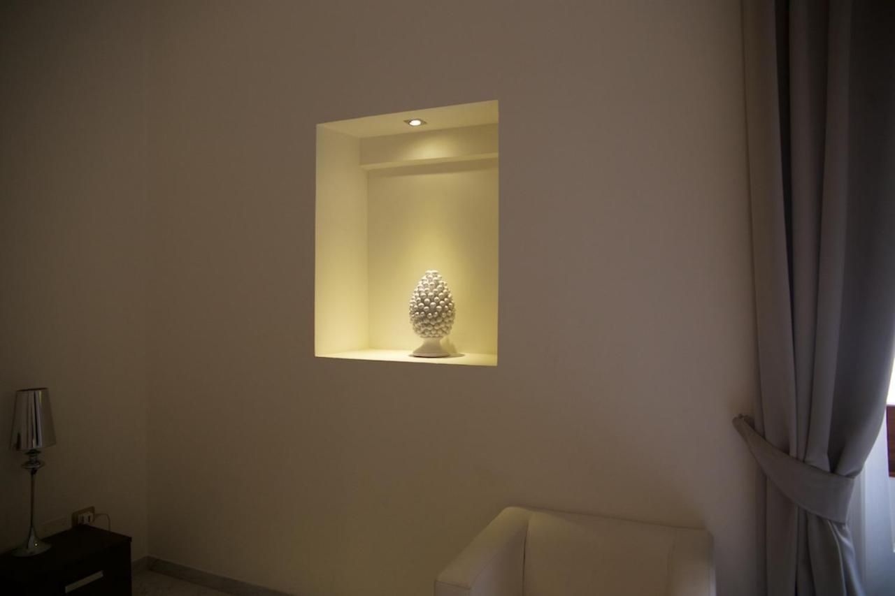 Apollo Suites Lecce Bagian luar foto