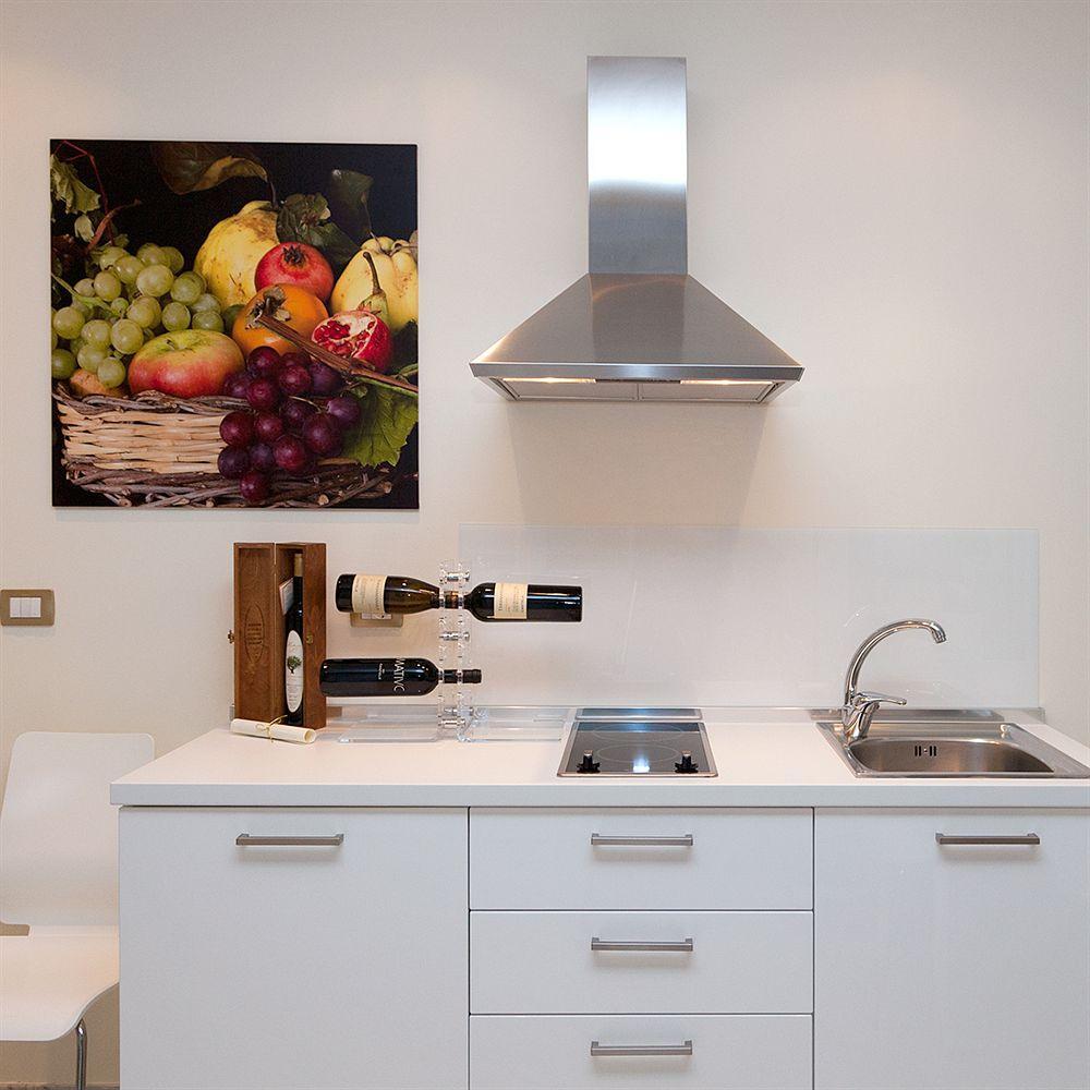 Apollo Suites Lecce Bagian luar foto