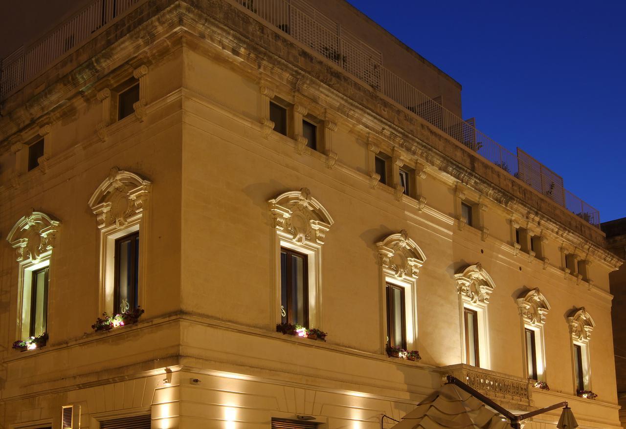 Apollo Suites Lecce Bagian luar foto